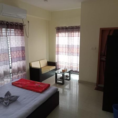 Rose Garden Guest House Khulna Ngoại thất bức ảnh