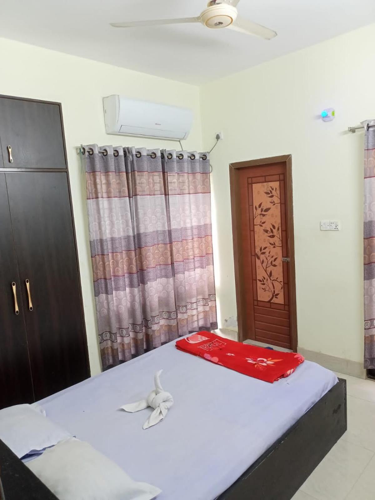 Rose Garden Guest House Khulna Ngoại thất bức ảnh