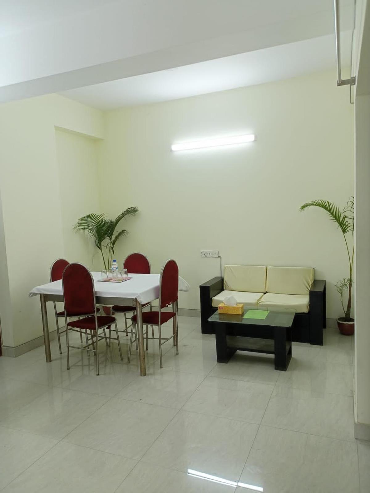 Rose Garden Guest House Khulna Ngoại thất bức ảnh