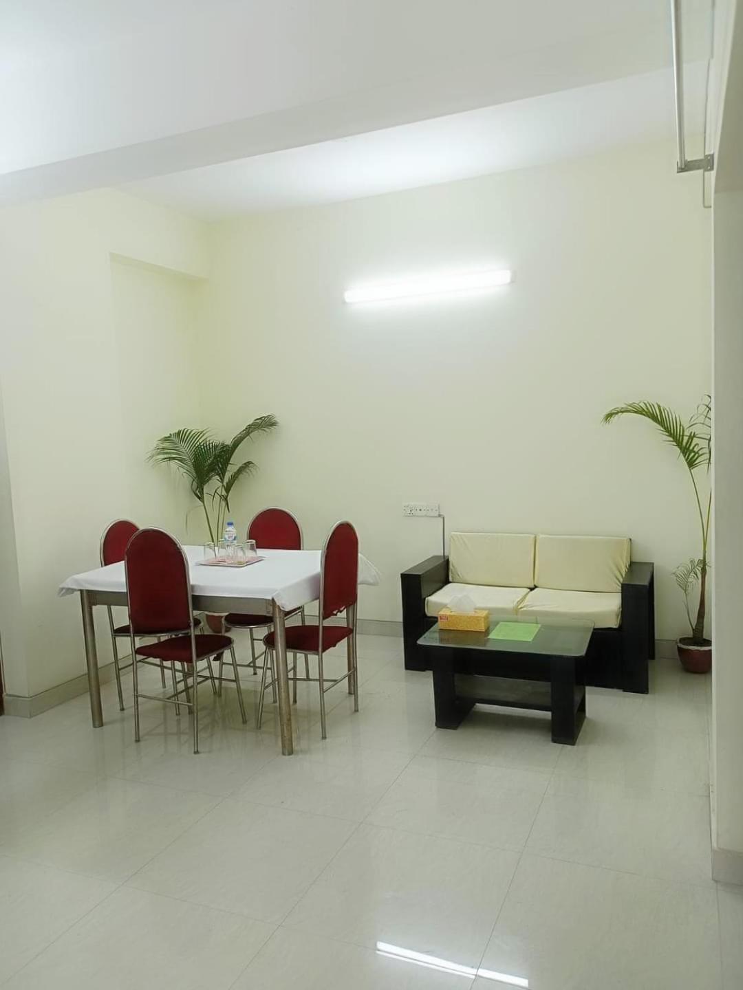 Rose Garden Guest House Khulna Ngoại thất bức ảnh